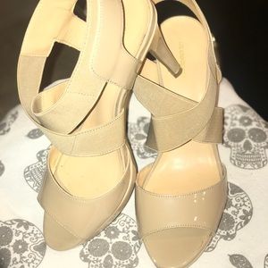 Liz Claiborne Nude Strappy Heels .